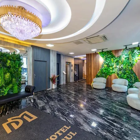 Dem Airport Hotel