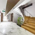 Отель Dem Airport 4*