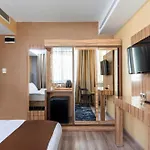 Dem Airport Отель 4*