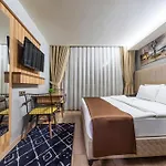 Отель Dem Airport 4*